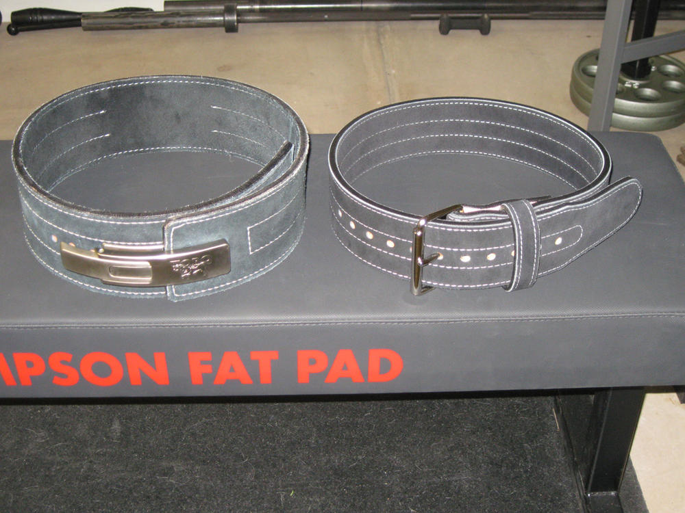 Comparison of 4 and 3-inch lifting belts